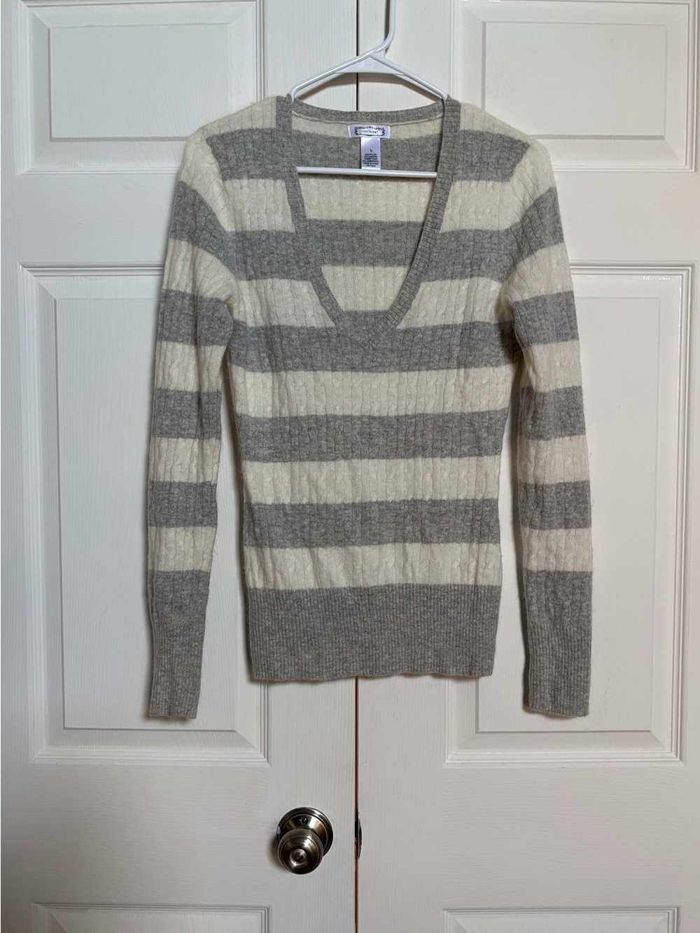 Aphorism Women’s L Angora Lambswool Cable Knit V-Neck Striped Sweater Gray Ivory